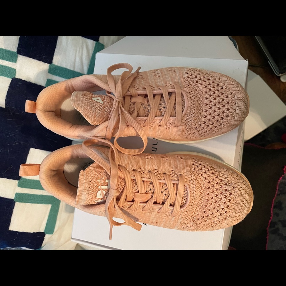 APL Techloom Blush/off white melange- 7.5